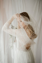Load image into Gallery viewer, Delphine long lace edged veil