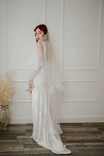 Load image into Gallery viewer, Odette ruffle veil with blusher