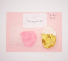 Load image into Gallery viewer, Tulle fabric samples for Delilah veil
