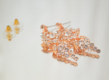 Load image into Gallery viewer, rose gold bridal earrings