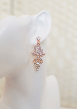 Load image into Gallery viewer, wedding earrings rose gold