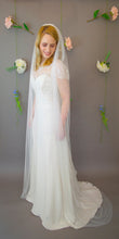 Load image into Gallery viewer, chapel length veil