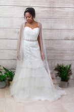 Load image into Gallery viewer, wedding veil
