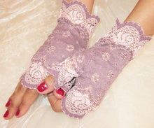 Load image into Gallery viewer, Bridal purple and pink lace gloves
