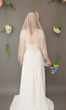 Load image into Gallery viewer, Alice soft fingertip plain veil
