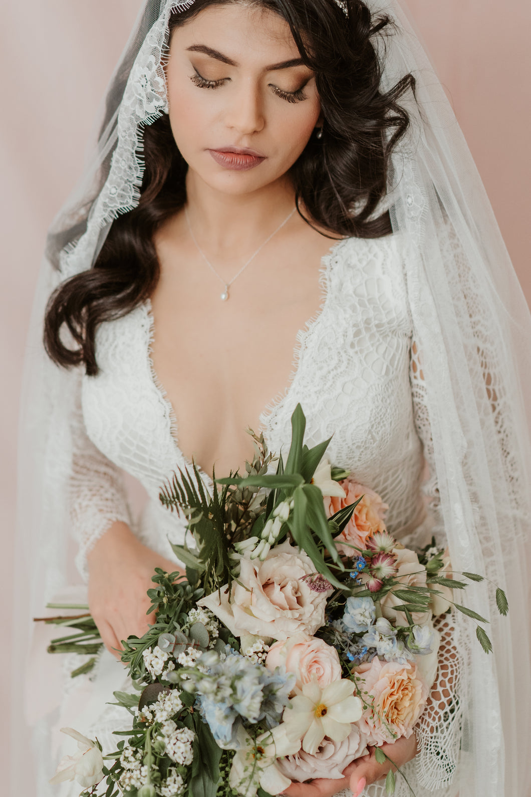 Madeline soft Chantilly lace edged veil