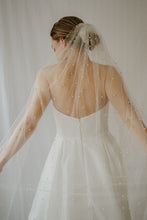 Load image into Gallery viewer, Veil fabric samples
