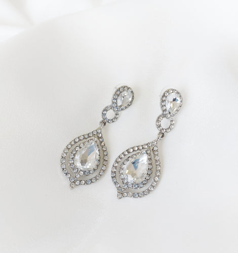 peardrop earrings