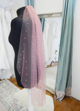 Load image into Gallery viewer, Zadie rose pink fingertip pearl veil
