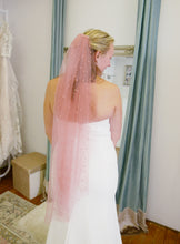 Load image into Gallery viewer, Zadie rose pink fingertip pearl veil
