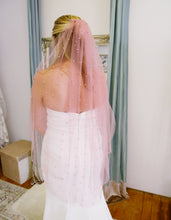 Load image into Gallery viewer, Zadie rose pink fingertip pearl veil
