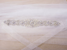 Load image into Gallery viewer, Silver crystal and pearl bridal belt
