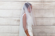 Load image into Gallery viewer, crystal bridal veils
