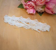 Load image into Gallery viewer, Ivory cotton lace bridal garter
